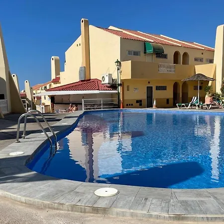 Luxury Fronte Piscina Mareverde A&v אדחה
