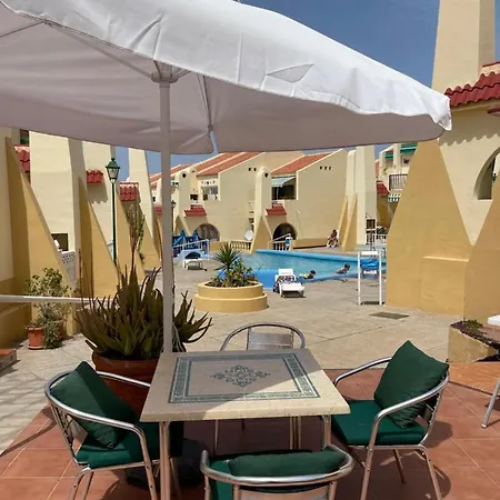 דירה Luxury Fronte Piscina Mareverde A&v