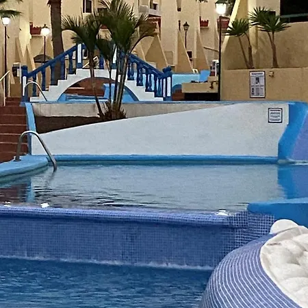 Luxury Fronte Piscina Mareverde A&v 아파트