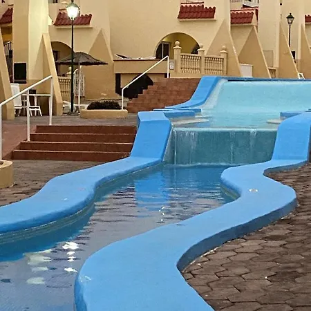 Luxury Fronte Piscina Mareverde A&v דירה אדחה