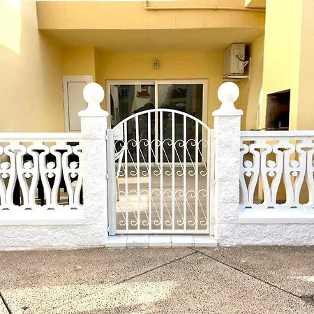 아파트 Luxury Fronte Piscina Mareverde A&v 아데제