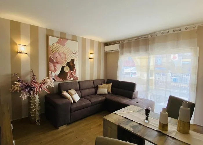 Luxury Fronte Piscina Mareverde A&v