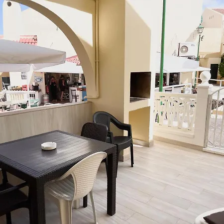 Appartement Luxury Fronte Piscina Mareverde A&v