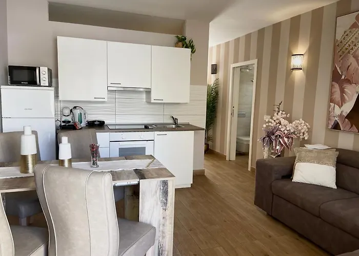 Luxury Fronte Piscina Mareverde A&v