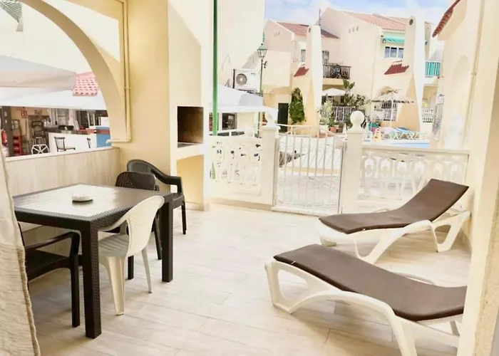 Apartment Luxury Fronte Piscina Mareverde A&v