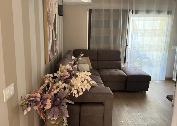 Appartement Luxury Fronte Piscina Mareverde A&v