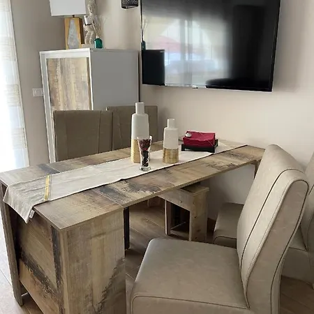 Luxury Fronte Piscina Mareverde A&v *